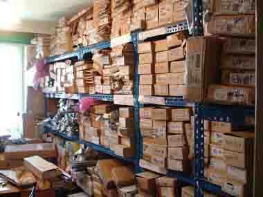 電子元器件批發(fā)與供應 通過郵編商務網youbian.com探索高效電子產品采購